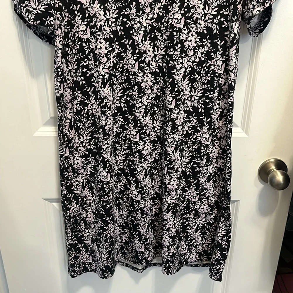 LOFT Knotted Puff Sleeve V-Neck Dress - Picture 5 of 9